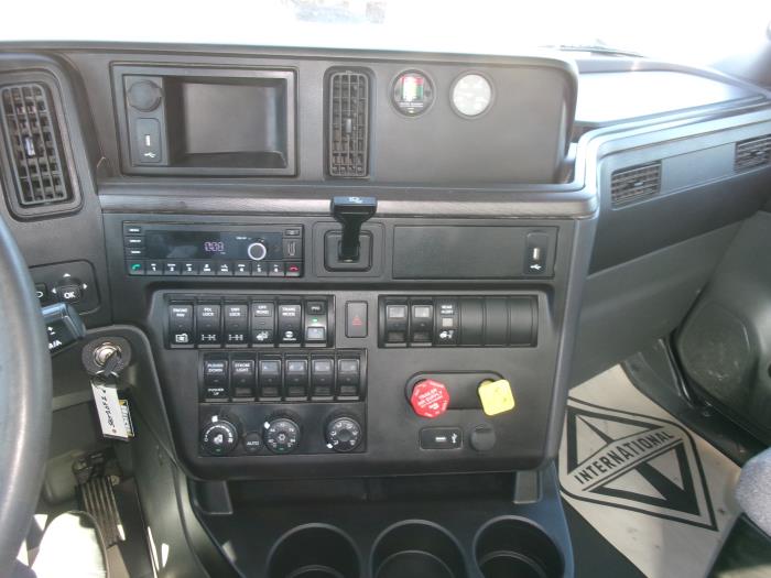 2023 International HX620-15