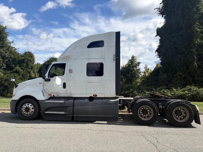 2022 International LT625-7