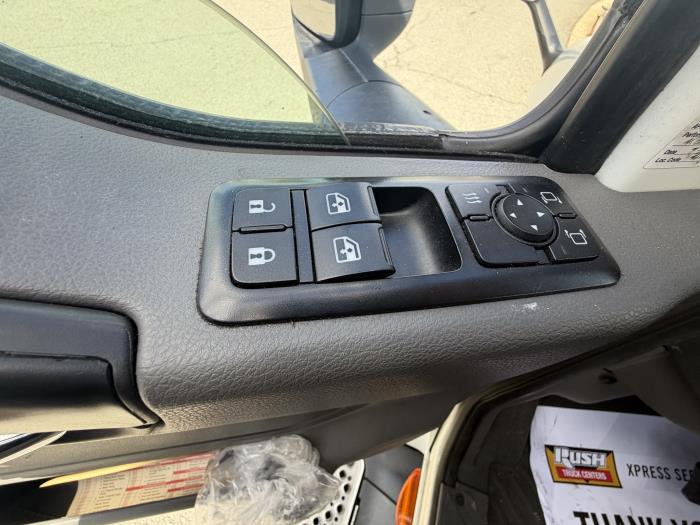 2022 International LT625-11