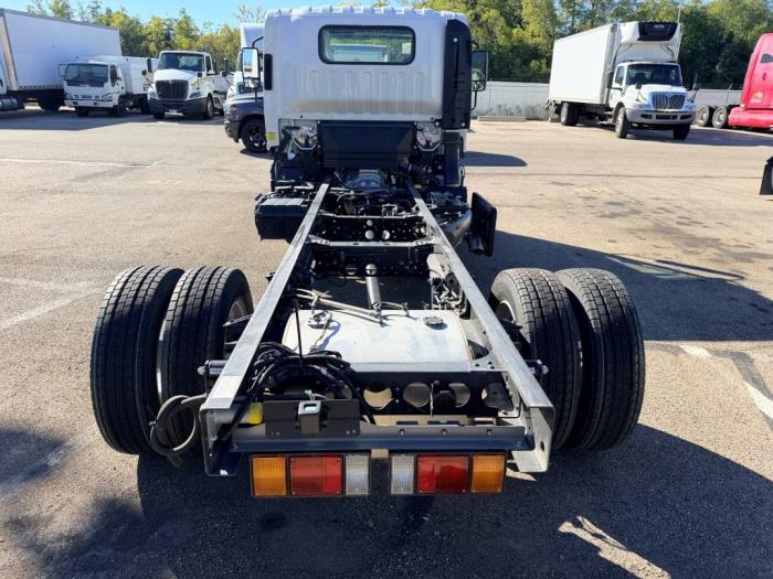 2026 Isuzu NPR-XD-10
