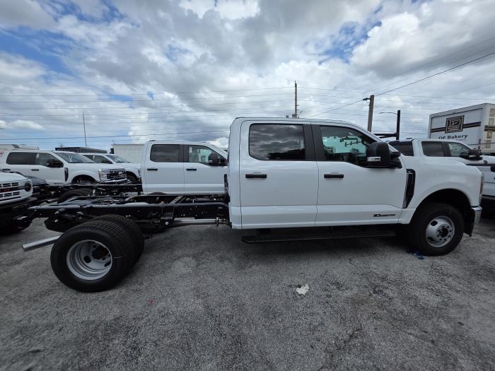 2026 Ford F-350-3