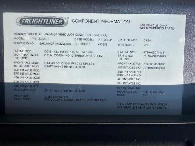 2021 Freightliner Cascadia-7