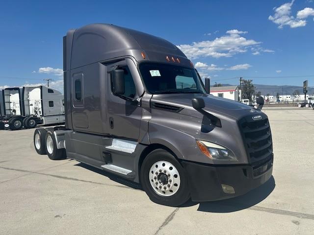 2021 Freightliner Cascadia-13
