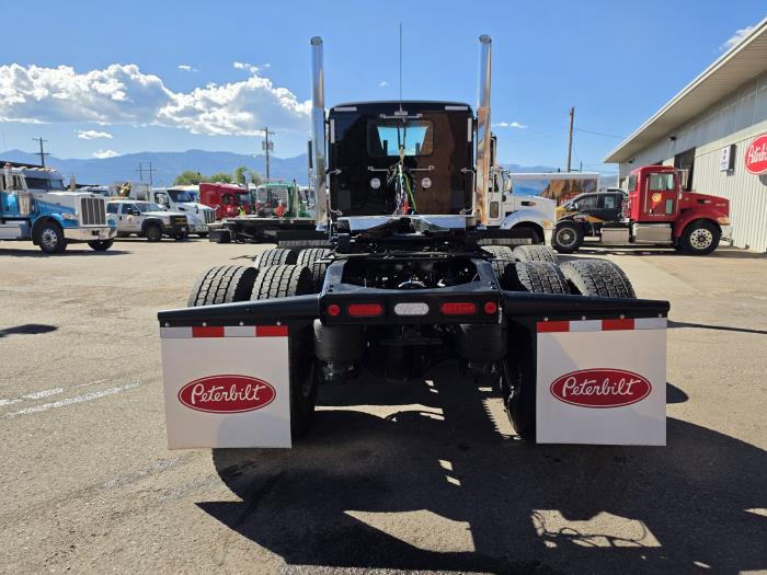 2027 Peterbilt 589-3