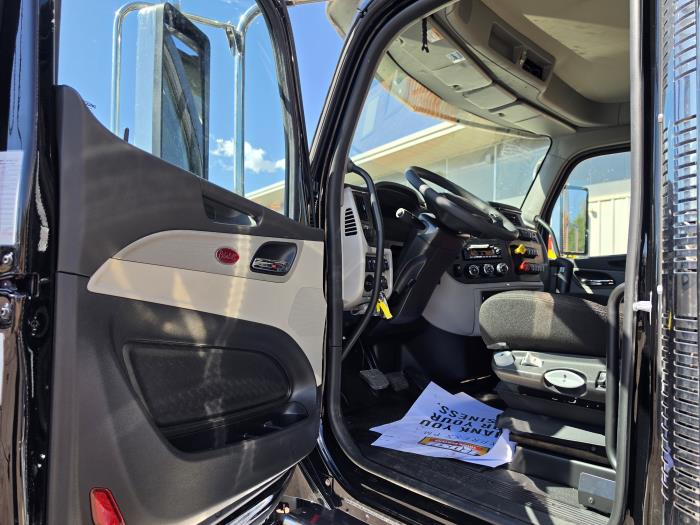 2027 Peterbilt 589-11
