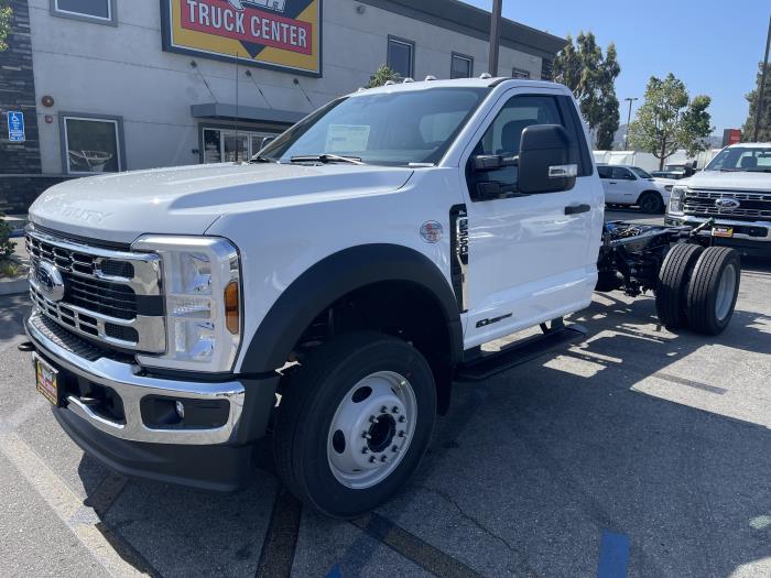 2027 Ford F-550-0