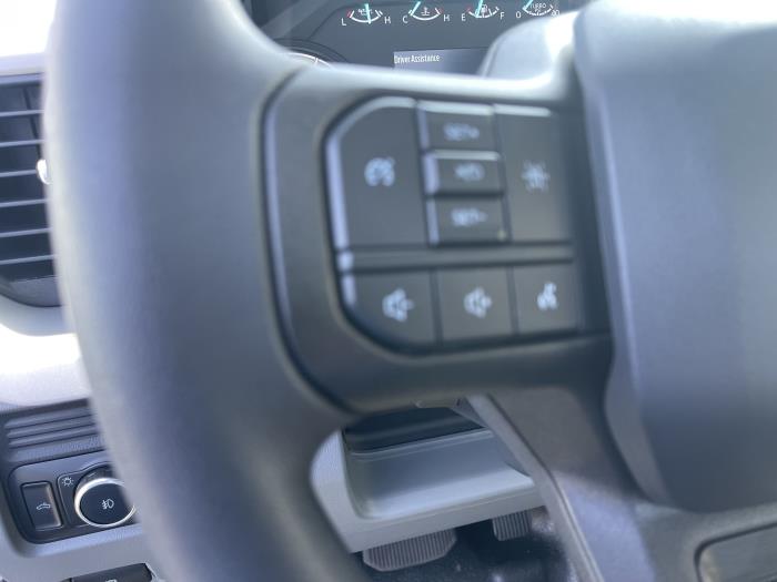 2027 Ford F-550-18