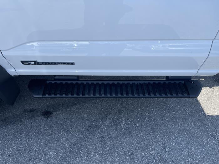 2027 Ford F-550-7