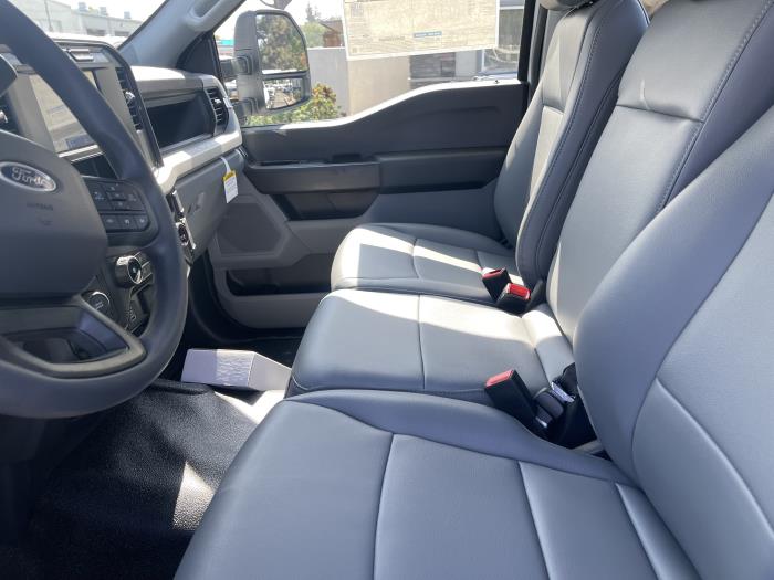 2027 Ford F-550-10