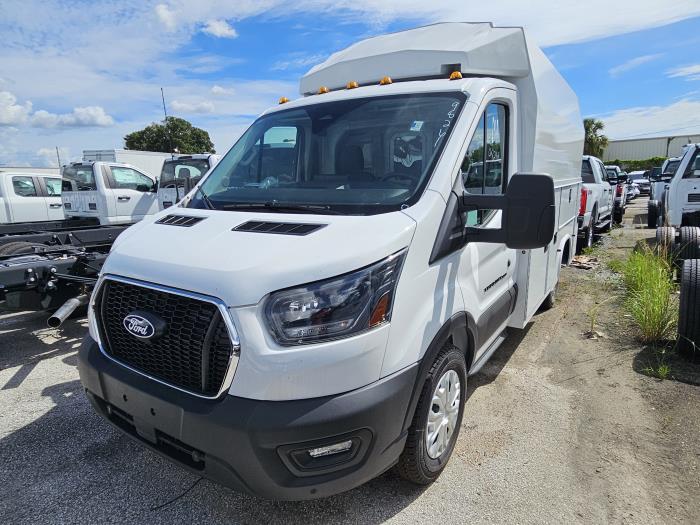 2026 Ford Transit-350-1
