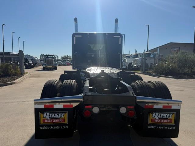 2027 Peterbilt 589-5