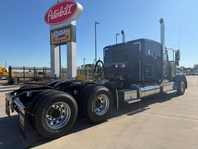 2027 Peterbilt 589-6