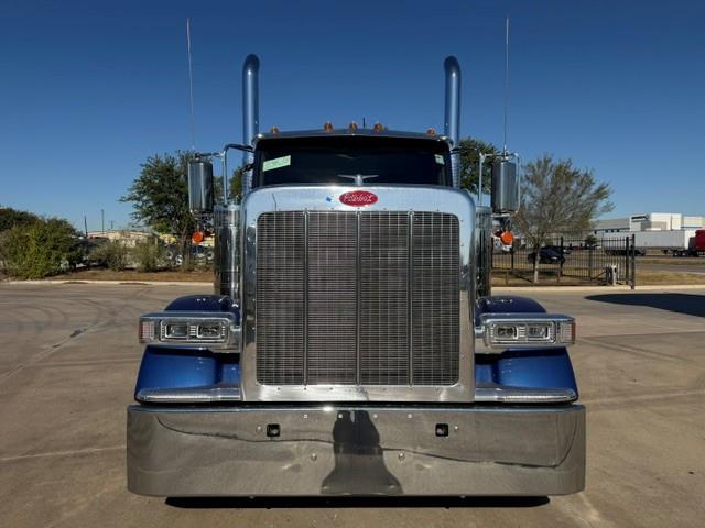 2027 Peterbilt 589-10