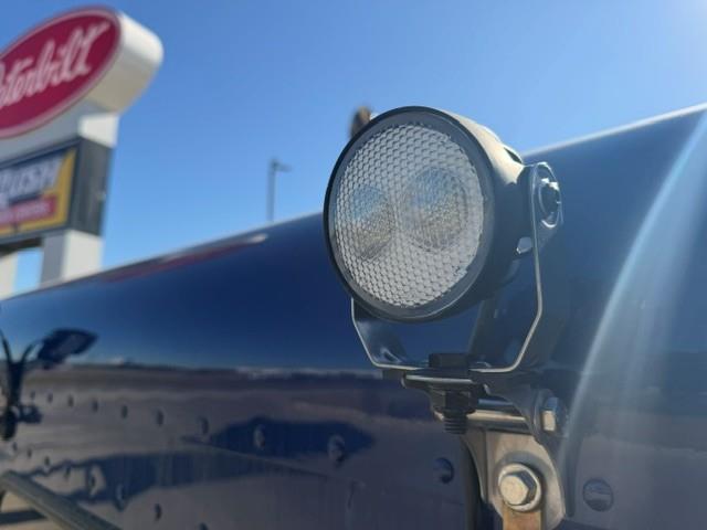 2027 Peterbilt 589-33