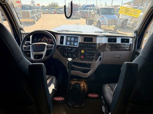 2027 Peterbilt 589-51