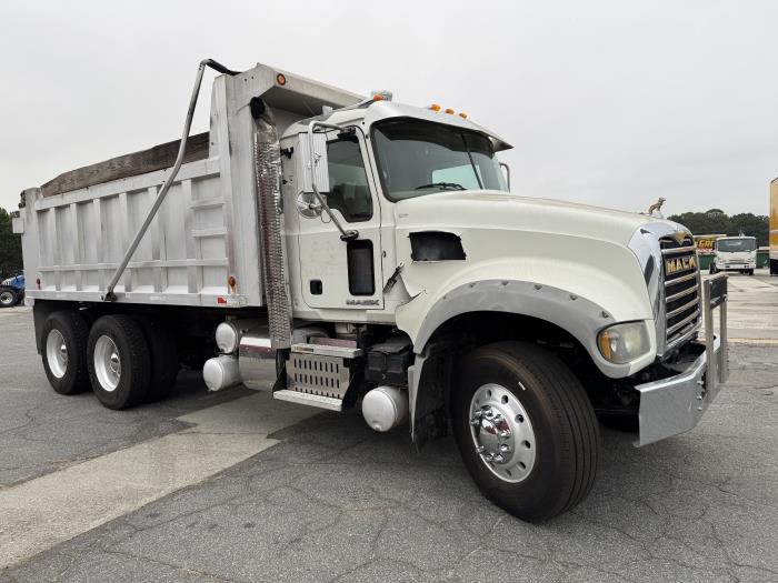 2013 Mack GU713-1