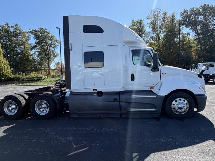 2022 International LT625-3