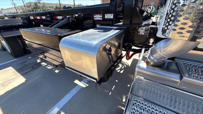 2027 Peterbilt 548-11