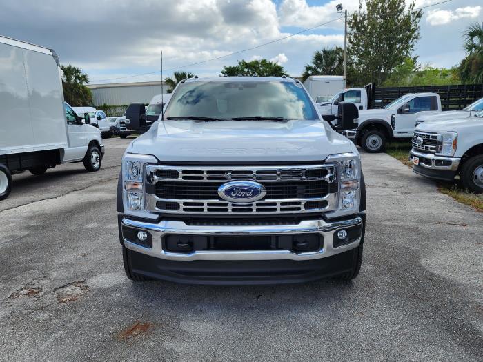 2026 Ford F-550-1