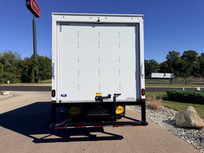 2026 Isuzu NPR-HD-6