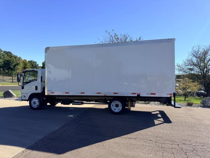 2026 Isuzu NPR-HD-8