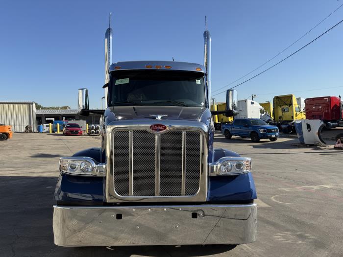 2027 Peterbilt 567-12