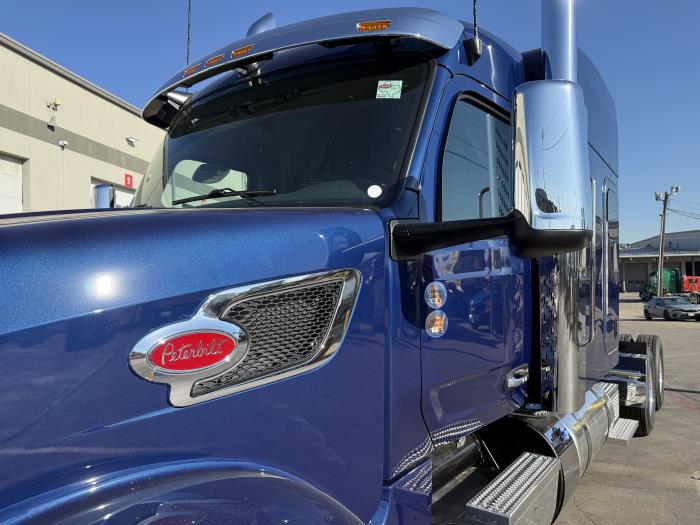 2027 Peterbilt 567-14