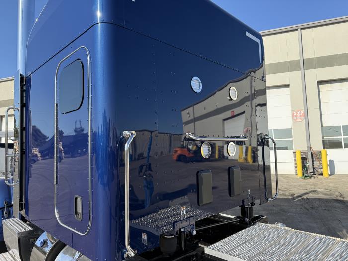 2027 Peterbilt 567-19