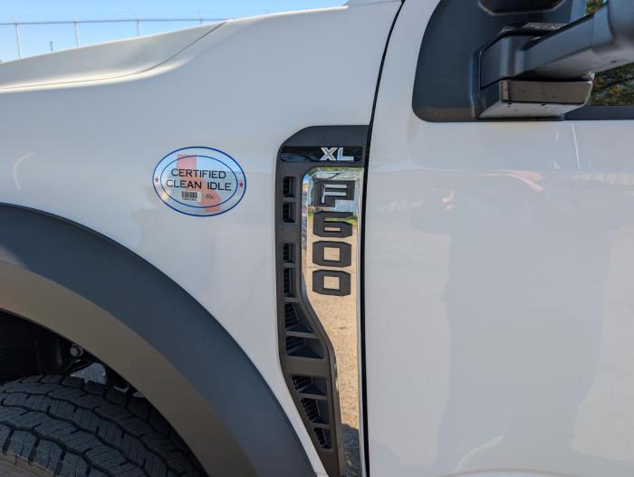 2026 Ford F-600-3