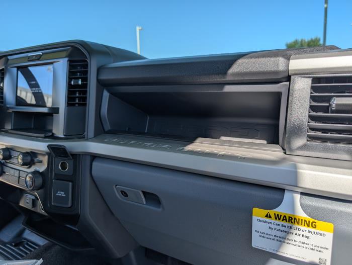 2026 Ford F-600-18