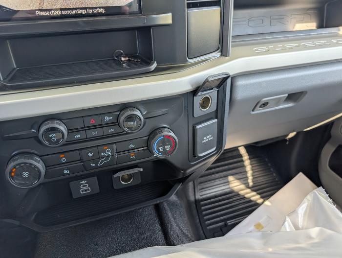 2026 Ford F-600-26