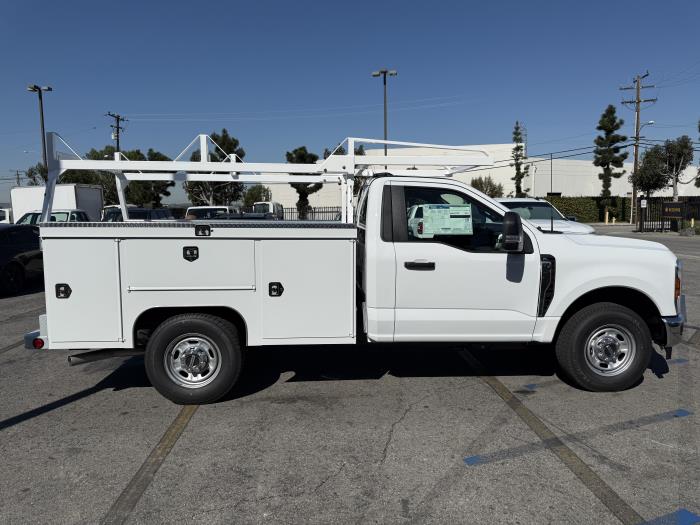 2027 Ford F-250-7