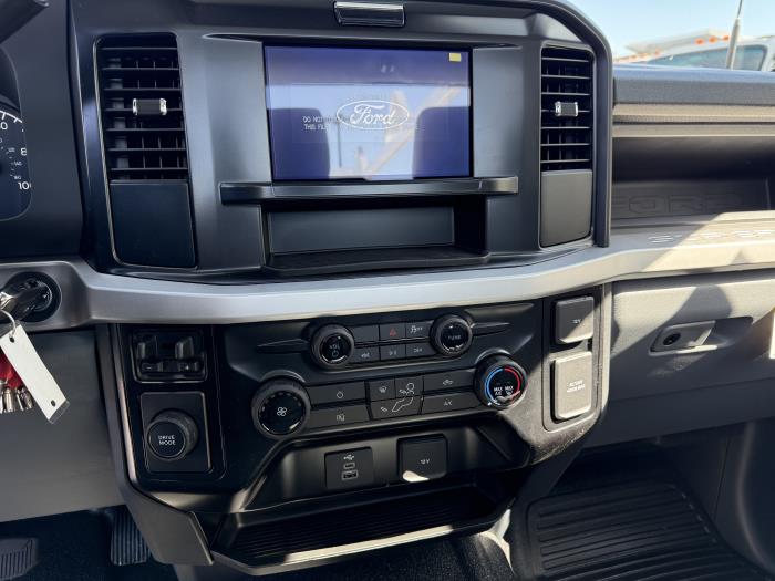 2027 Ford F-250-26