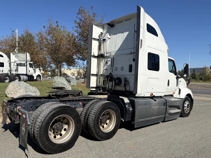 2022 International LT625-4