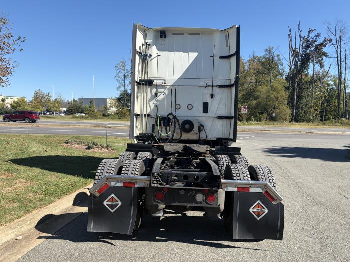 2022 International LT625-5