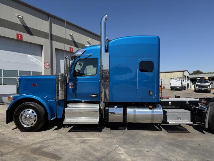 2027 Peterbilt 589-5