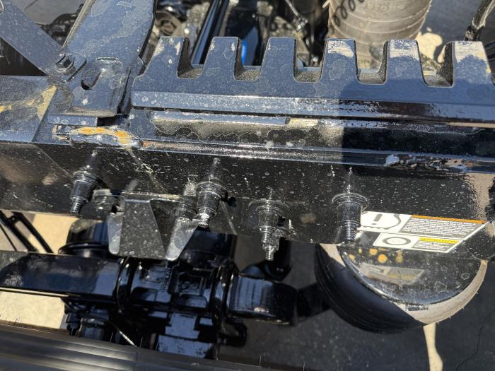 2027 Peterbilt 589-22