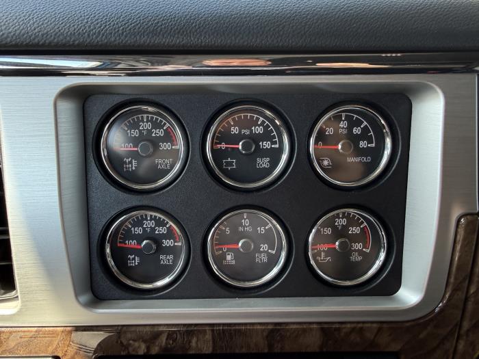 2027 Peterbilt 589-36