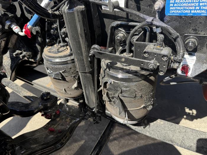 2027 Peterbilt 589-63