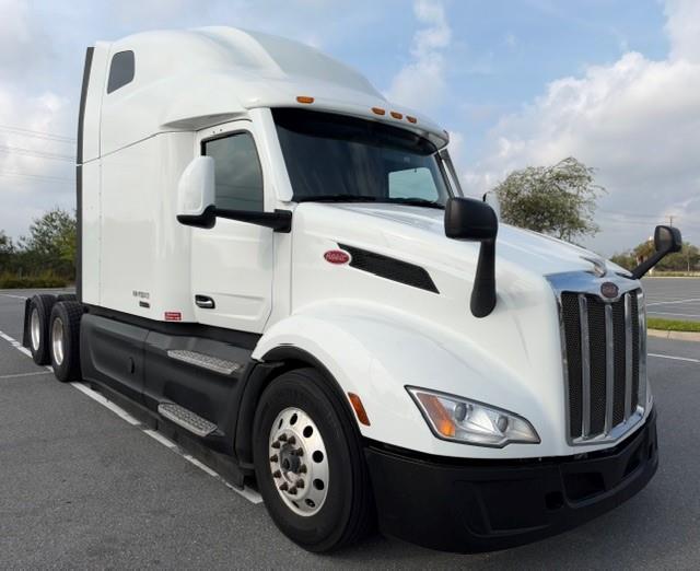 2023 Peterbilt 579-2
