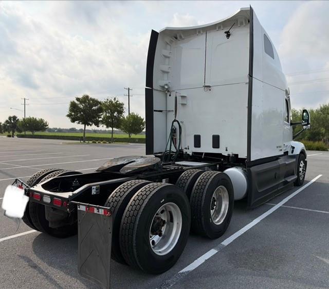 2023 Peterbilt 579-4