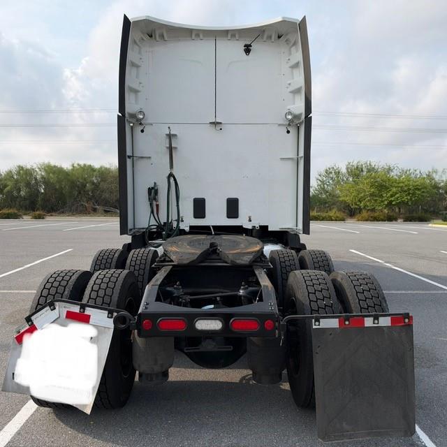 2023 Peterbilt 579-5