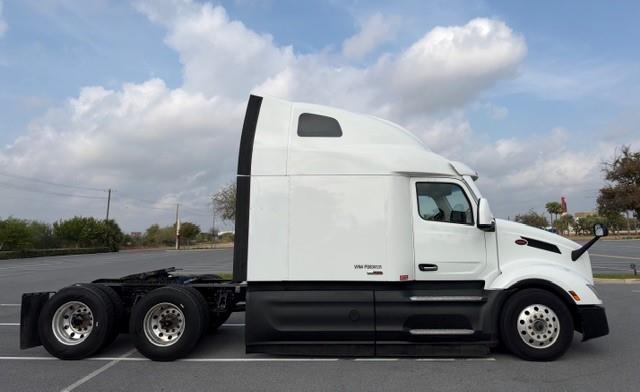 2023 Peterbilt 579-3