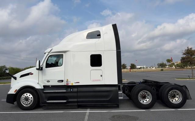 2023 Peterbilt 579-7