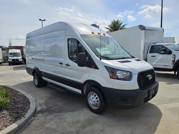 2026 Ford Transit 350 HD-3