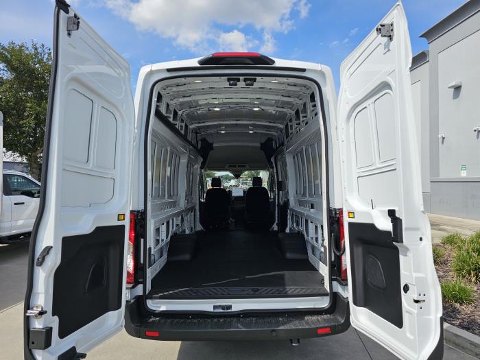 2026 Ford Transit 350 HD-9