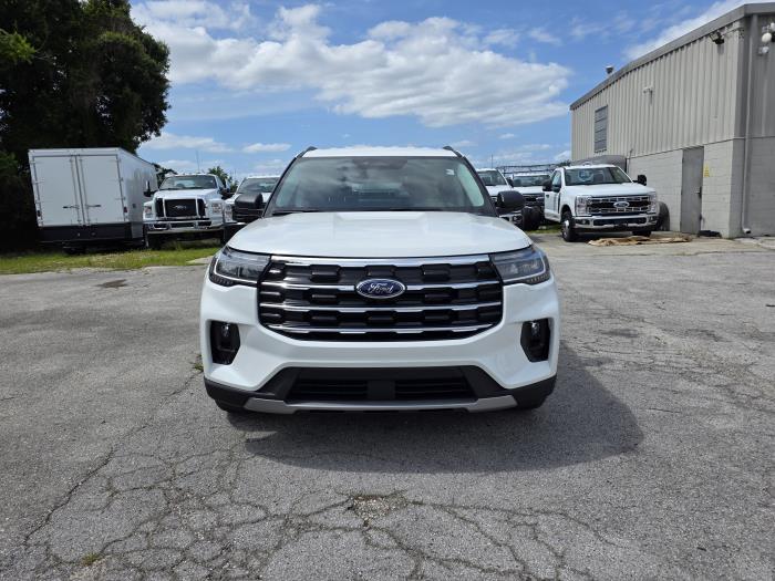 2027 Ford Explorer-2