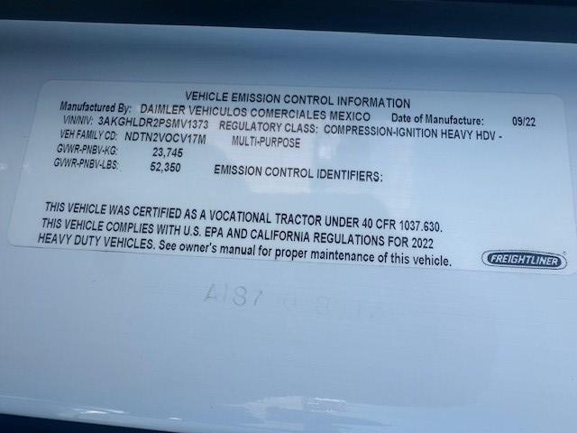 2023 Freightliner Cascadia-1