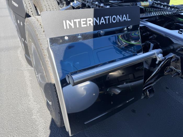 2027 International LT625-9