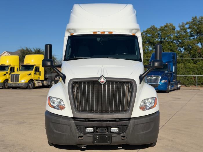 2022 International LT625-1